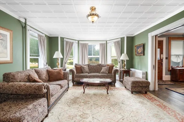 $1,300,000 | 5 Greenhouse Lane, Bradford, NH 03221