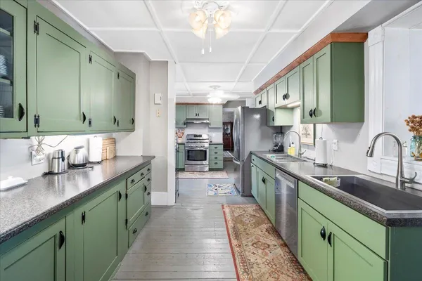 $1,300,000 | 5 Greenhouse Lane, Bradford, NH 03221