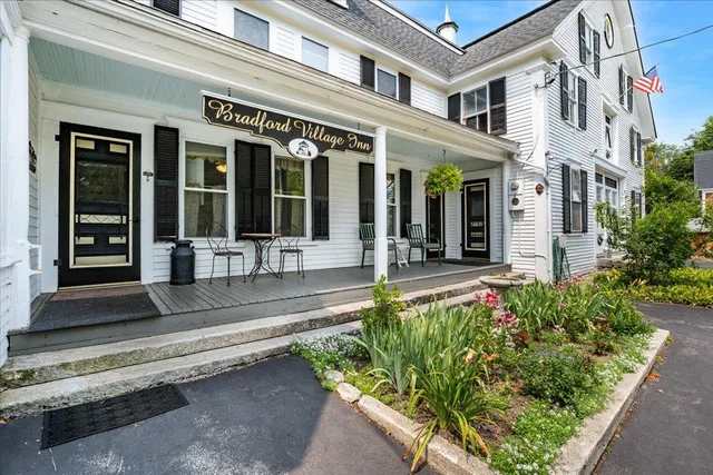 $1,300,000 | 5 Greenhouse Lane, Bradford, NH 03221
