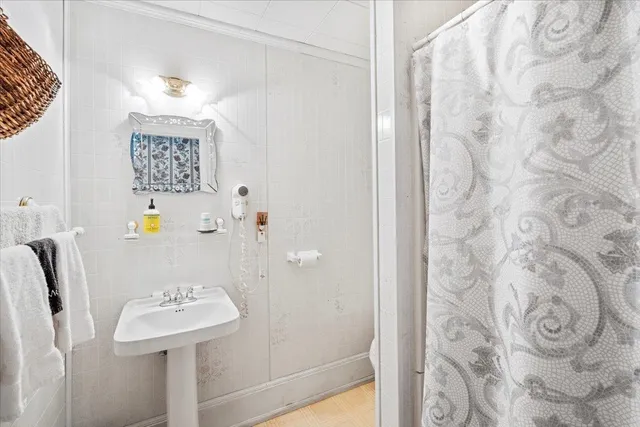 $1,300,000 | 5 Greenhouse Lane, Bradford, NH 03221