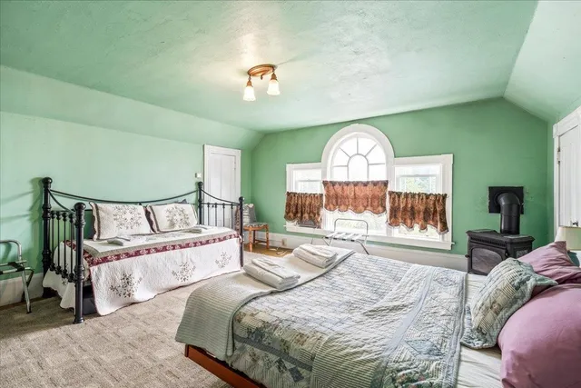 $1,300,000 | 5 Greenhouse Lane, Bradford, NH 03221