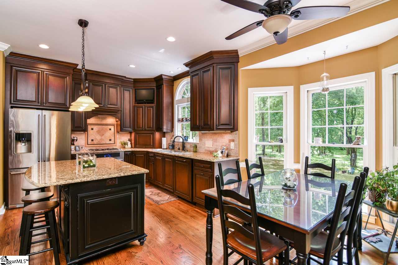 211 Ricelan Drive Simpsonville, SC 29681 - Photo 3 of 36 Gallery Image 3