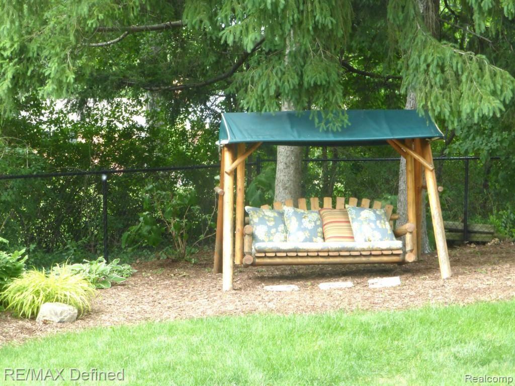 3543 Beach Road Troy, MI 48084 - Photo 31 of 31 2014-06-17 03.08