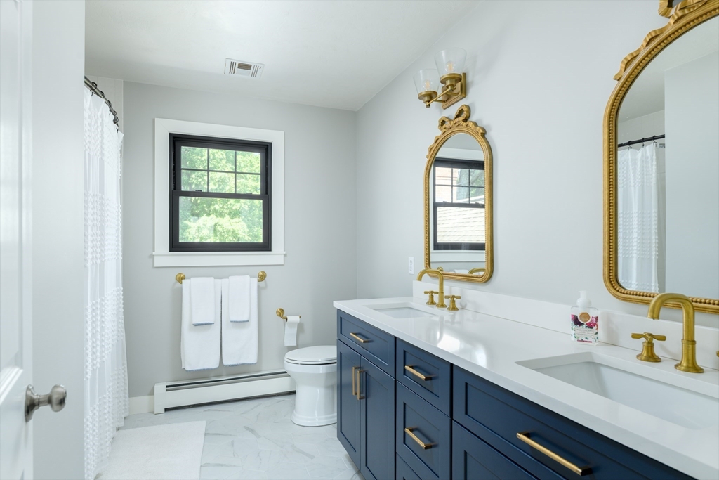 21 Round Table Road Shrewsbury, MA 01545 - Photo 33 of 40