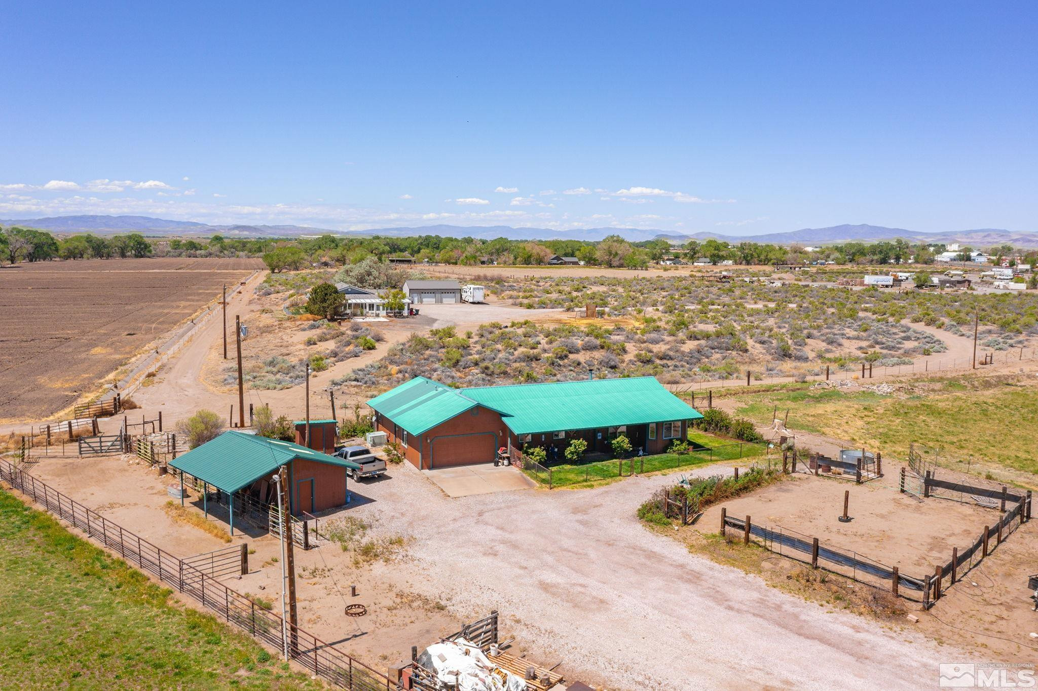 6811 Reno Highway Fallon, NV 89406 - Photo 3 of 33 a terrace with outdoor seating and city view