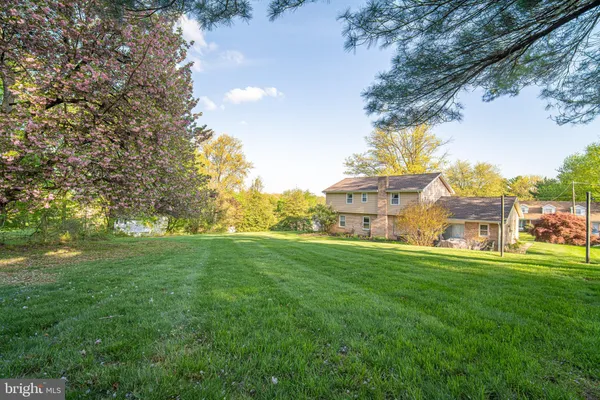 $399,900 | 106 Circle Drive, York, PA 17406