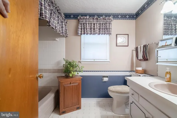 $399,900 | 106 Circle Drive, York, PA 17406