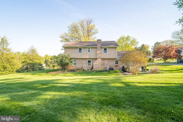$399,900 | 106 Circle Drive, York, PA 17406