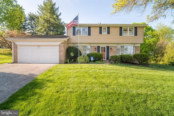 $399,900 | 106 Circle Drive, York, PA 17406