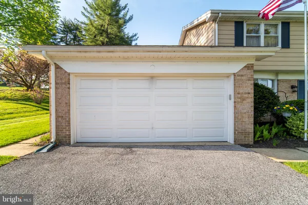 $399,900 | 106 Circle Drive, York, PA 17406