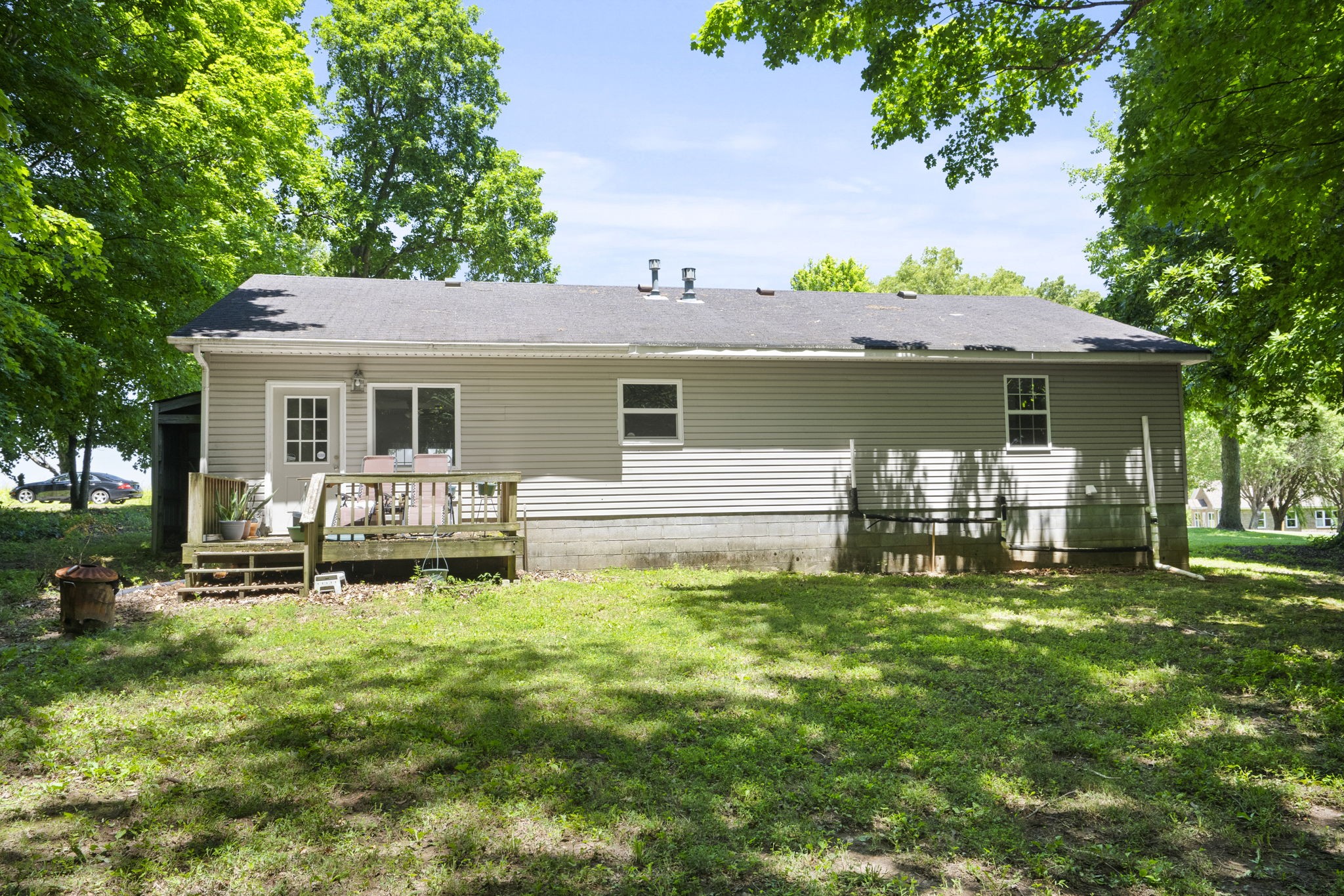 4266 Dot Road Springfield, TN 37172 - Photo 23 of 70 a view of a house with backyard porch and sitting area