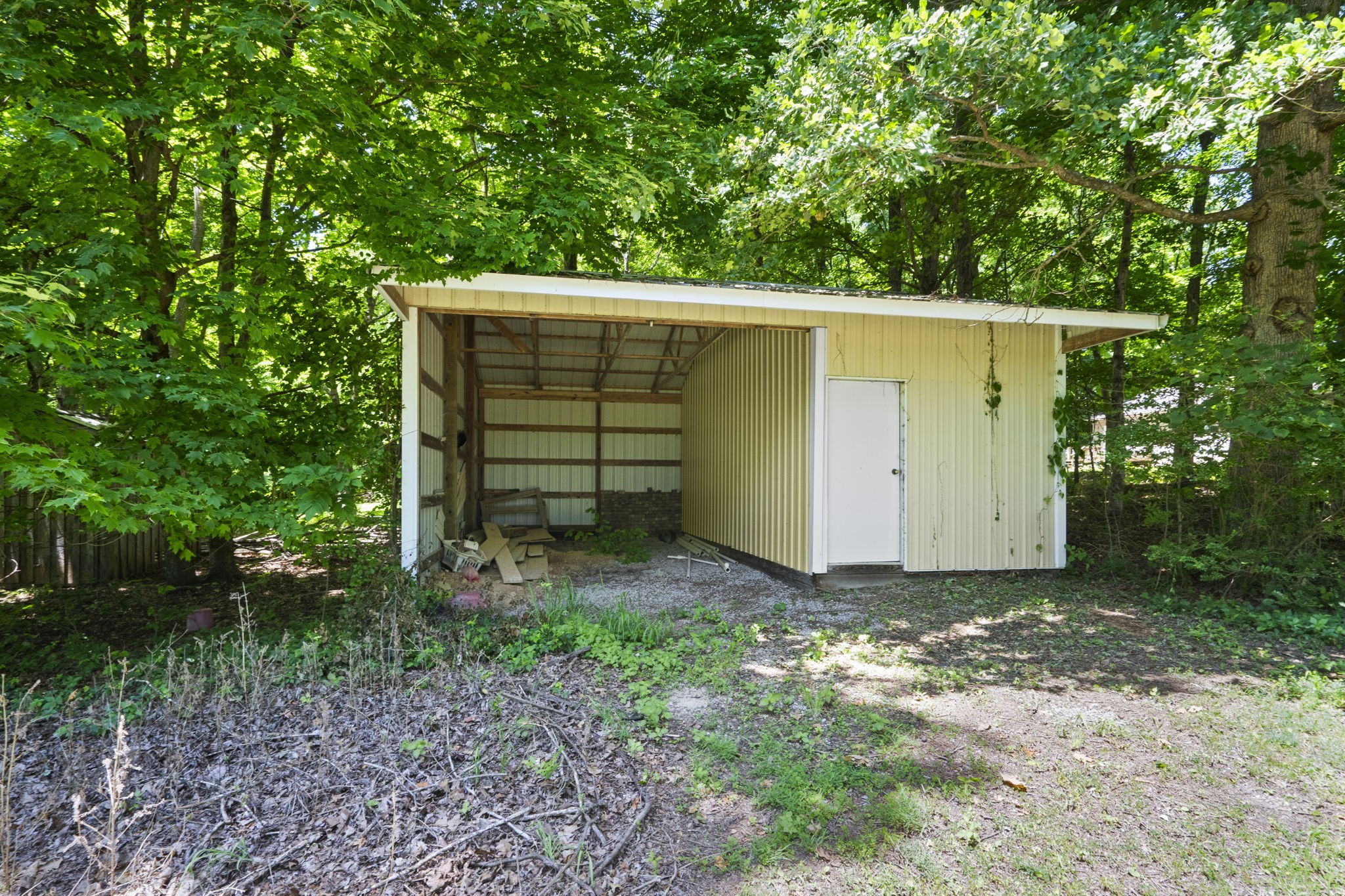 4266 Dot Road Springfield, TN 37172 - Photo 25 of 70 a view of a backyard