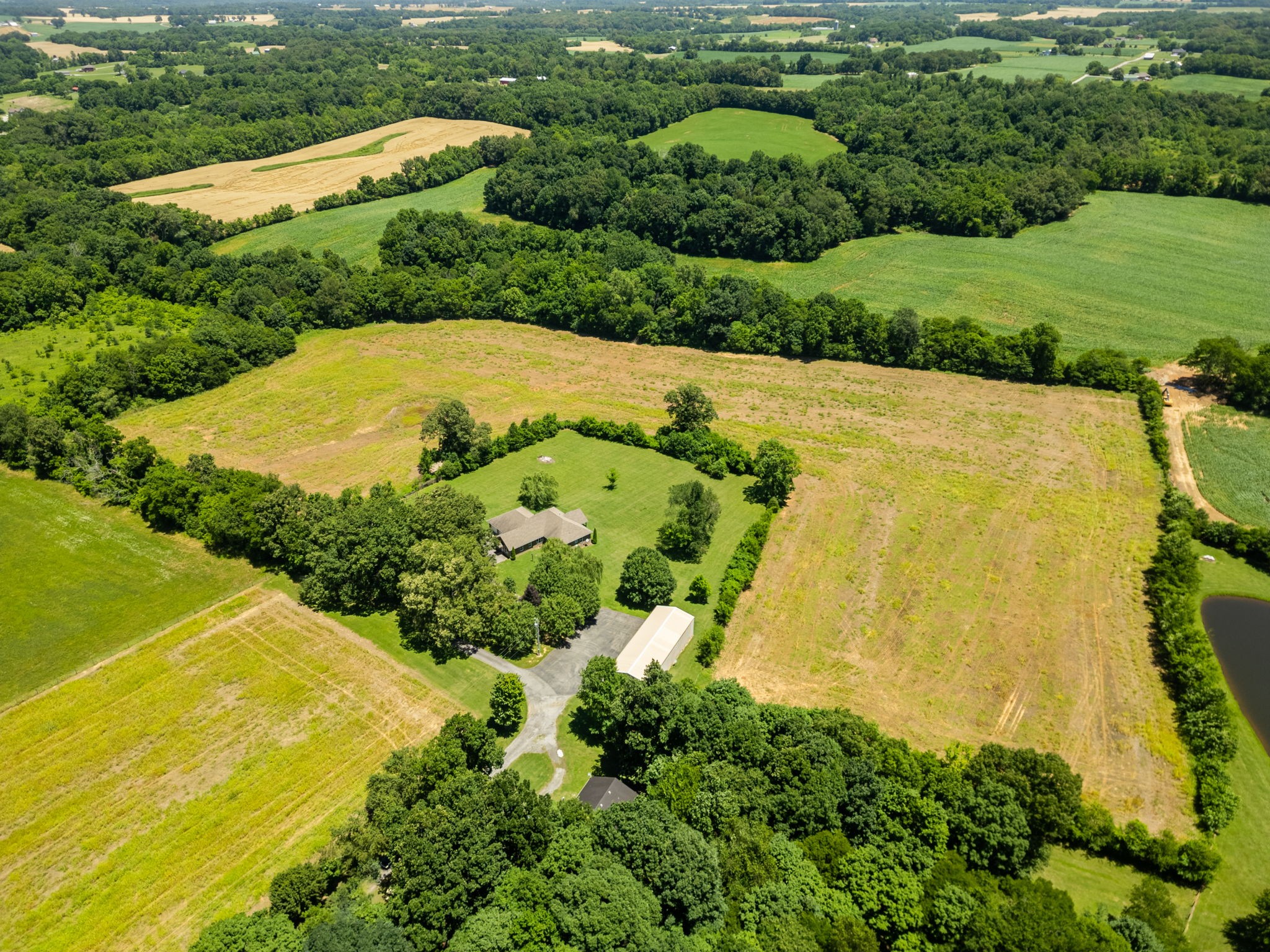 4266 Dot Road Springfield, TN 37172 - Photo 6 of 70 an aerial view of ocean