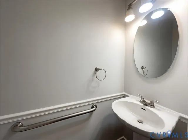 $400,000 | 12009 Beaver Spring Court, Midlothian, VA 23112