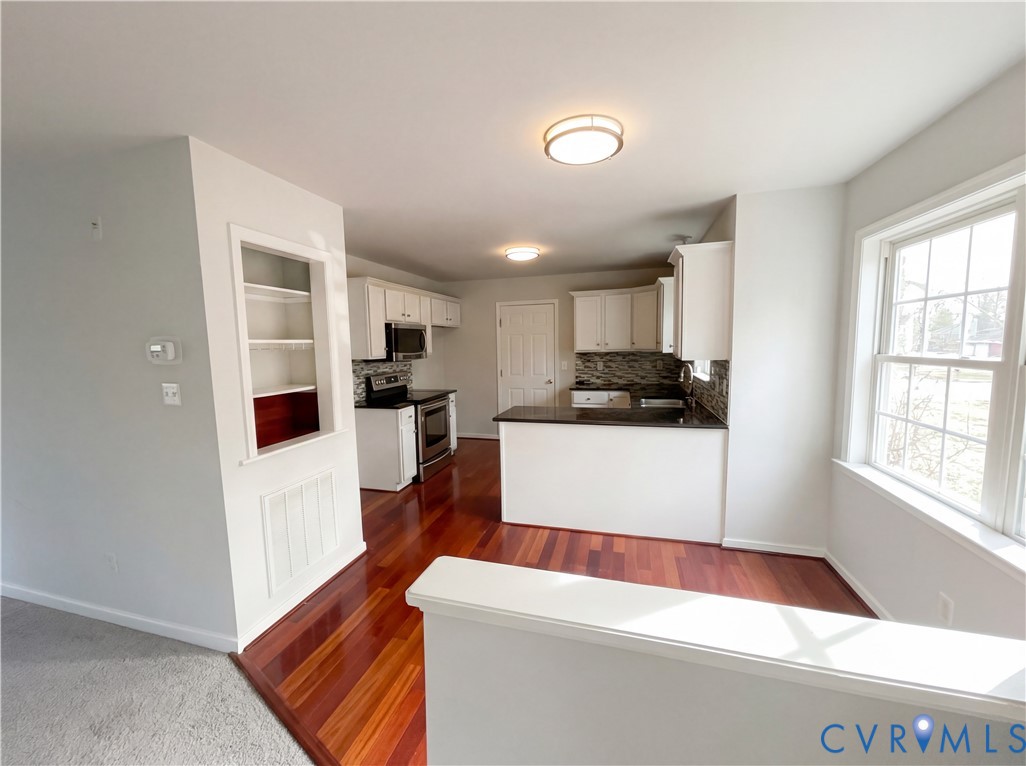 12009 Beaver Spring Court Midlothian, VA 23112 - Photo 2 of 18