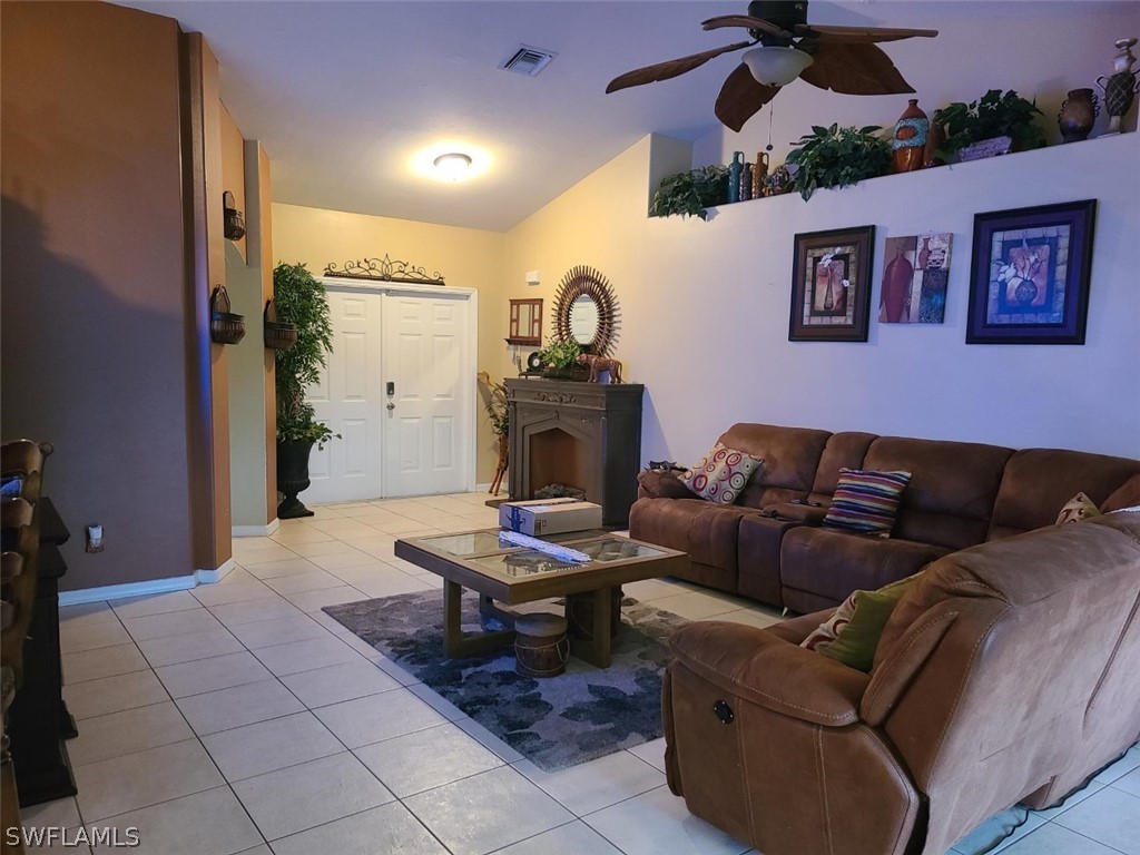 6016 Ruth Avenue North Lehigh Acres, FL 33971 - Photo 4 of 22 Gallery Image 4