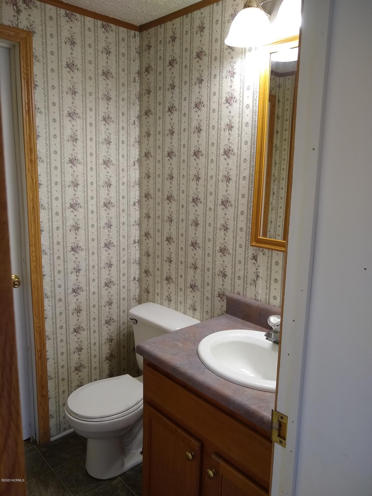 396 Morton Farm Road Hubert, NC 28539 - Photo 39 of 48 Main Bath