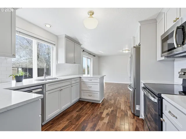 $539,000 | 1579 Southwest 213th Avenue, Beaverton, OR 97003