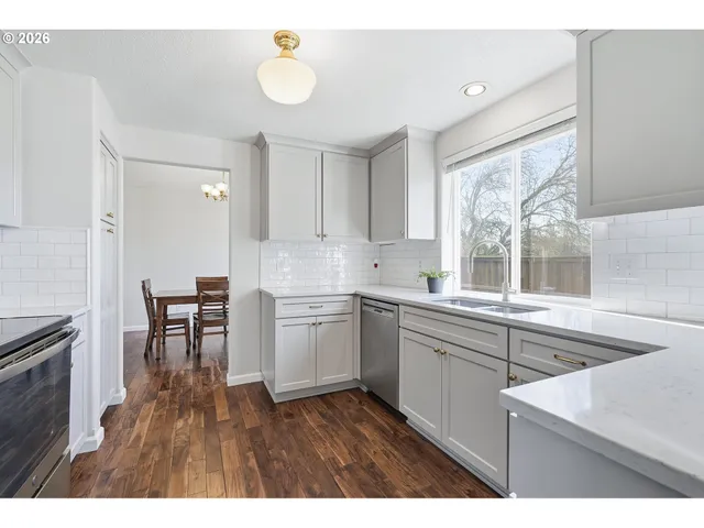 $539,000 | 1579 Southwest 213th Avenue, Beaverton, OR 97003