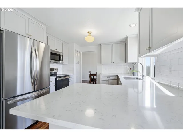 $539,000 | 1579 Southwest 213th Avenue, Beaverton, OR 97003