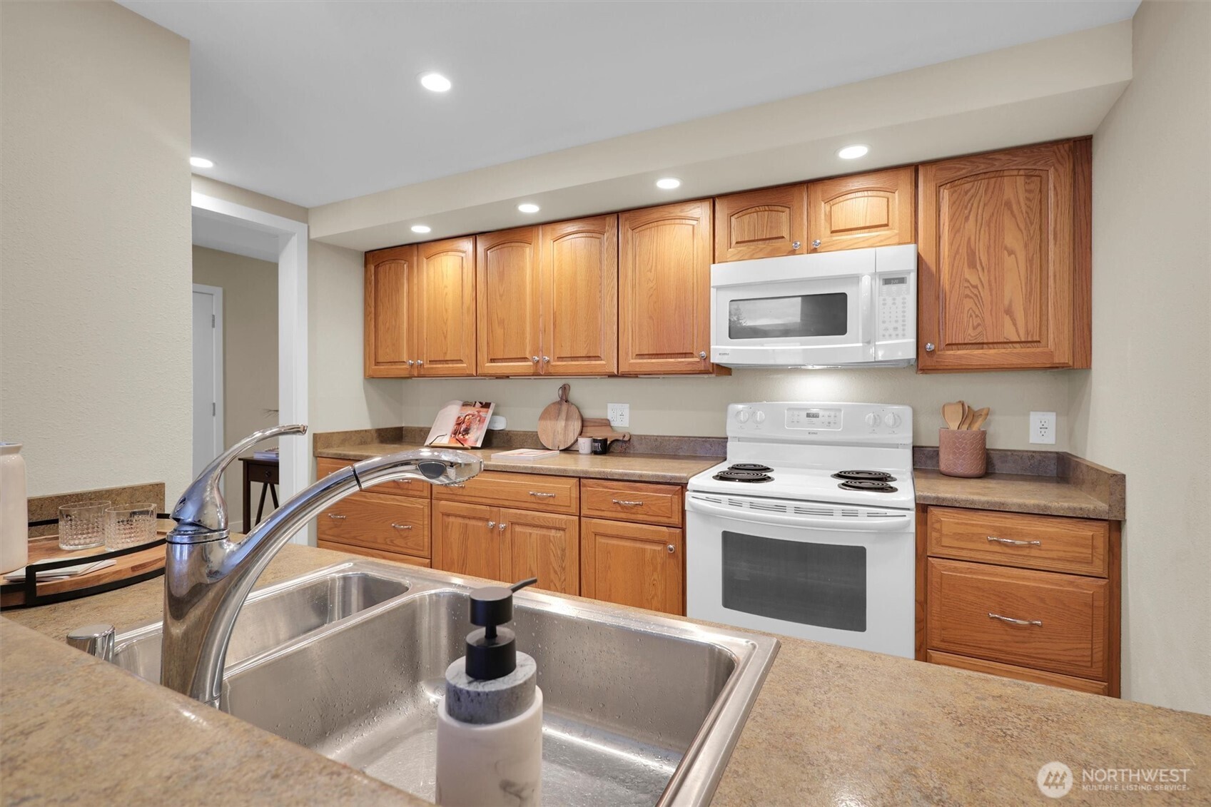 7347 Old Redmond Road, Unit 119 Redmond, WA 98052 - Photo 9 of 19