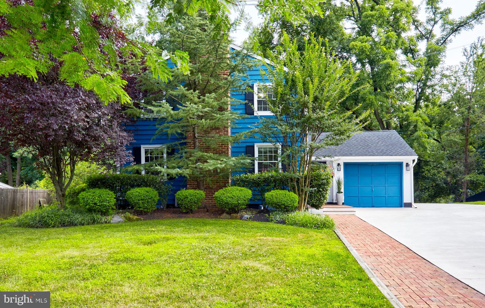 1389 Paddock Way Cherry Hill, NJ 08034 - Photo 3 of 33 Professional Landscaping
