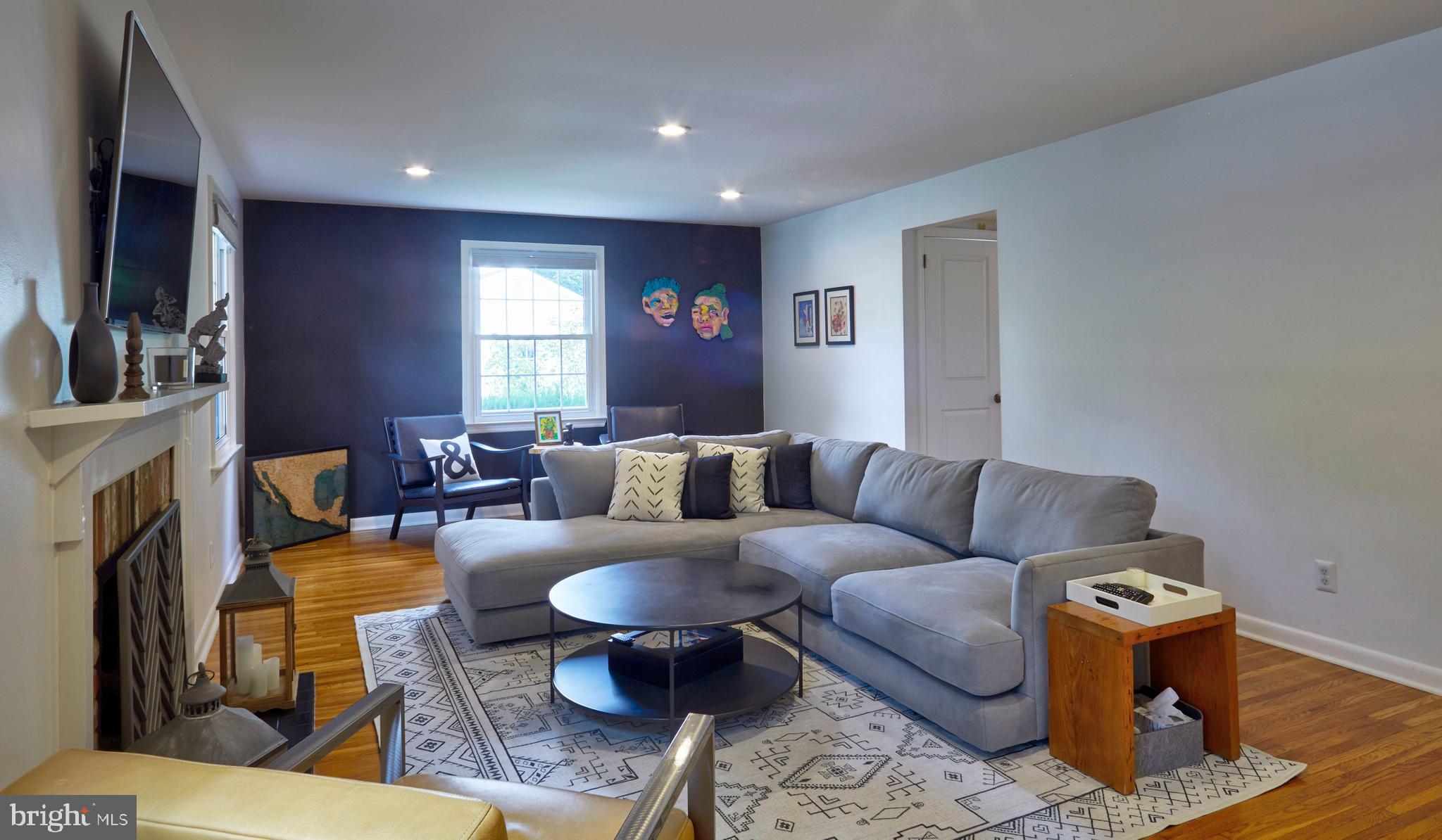 1389 Paddock Way Cherry Hill, NJ 08034 - Photo 7 of 33 Family Room