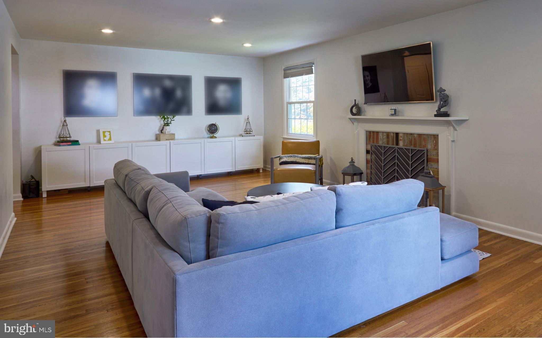 1389 Paddock Way Cherry Hill, NJ 08034 - Photo 8 of 33 Family Room