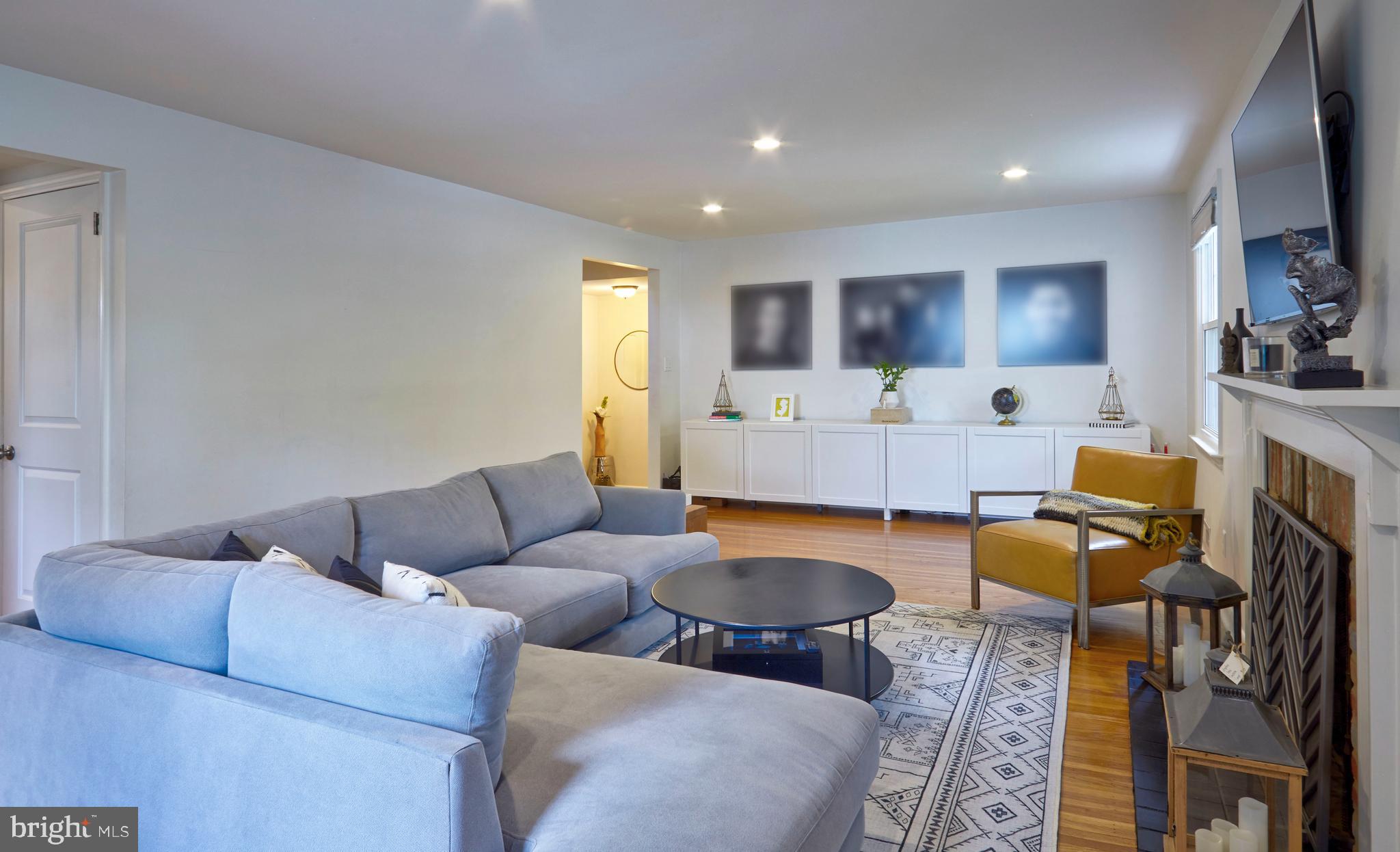 1389 Paddock Way Cherry Hill, NJ 08034 - Photo 9 of 33 Family Room