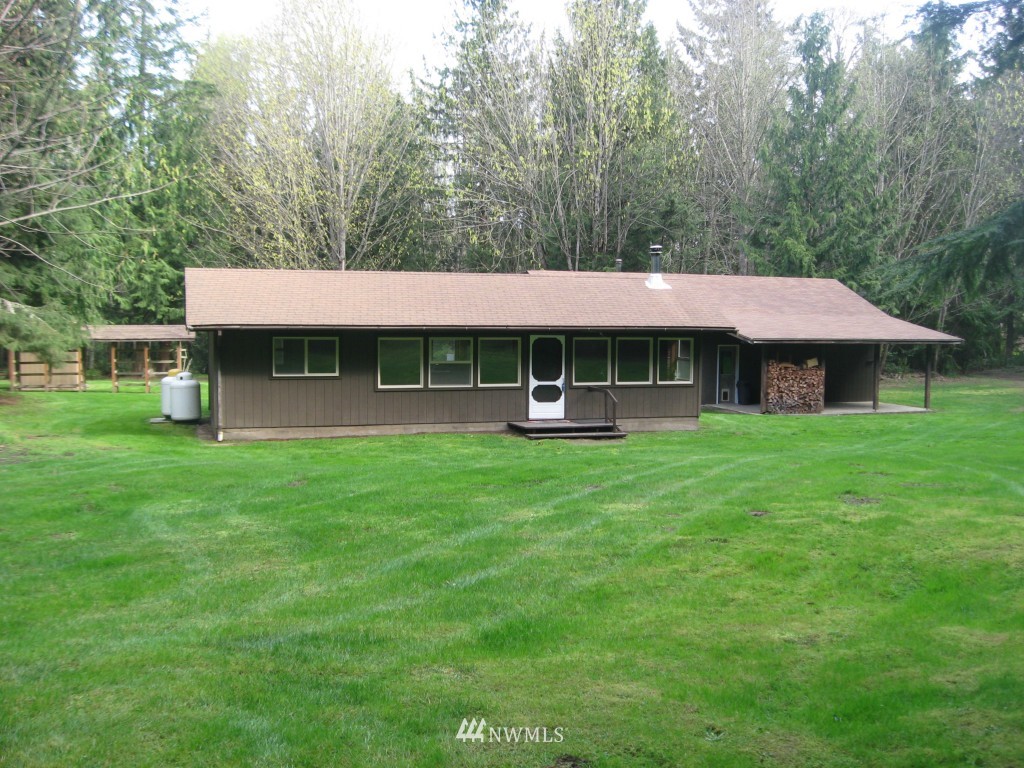 221 Cub Road Port Townsend, WA 98368 - Photo 1 of 13 Gallery Image 1
