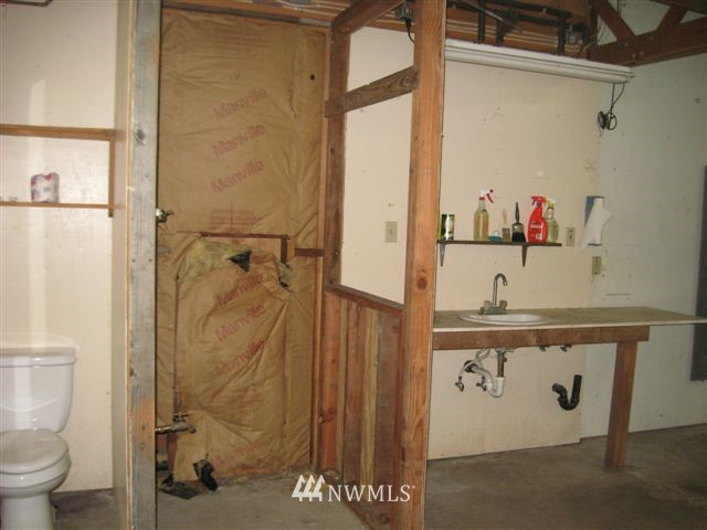 221 Cub Road Port Townsend, WA 98368 - Photo 7 of 13 Gallery Image 7