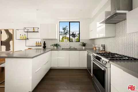 $1,495,000 | 6075 Hargis Street, Los Angeles, CA 90034
