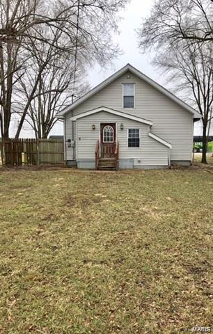 812 Springfield Road Gillespie, IL 62033 - Photo 3 of 22
