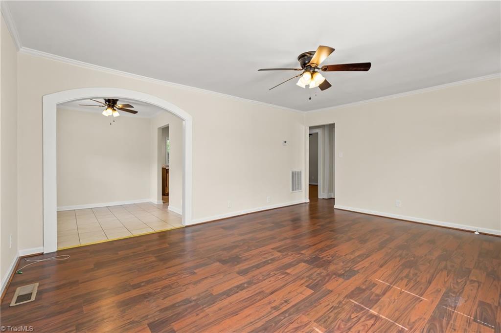 264 Beddington Street High Point, NC 27260 - Photo 7 of 29