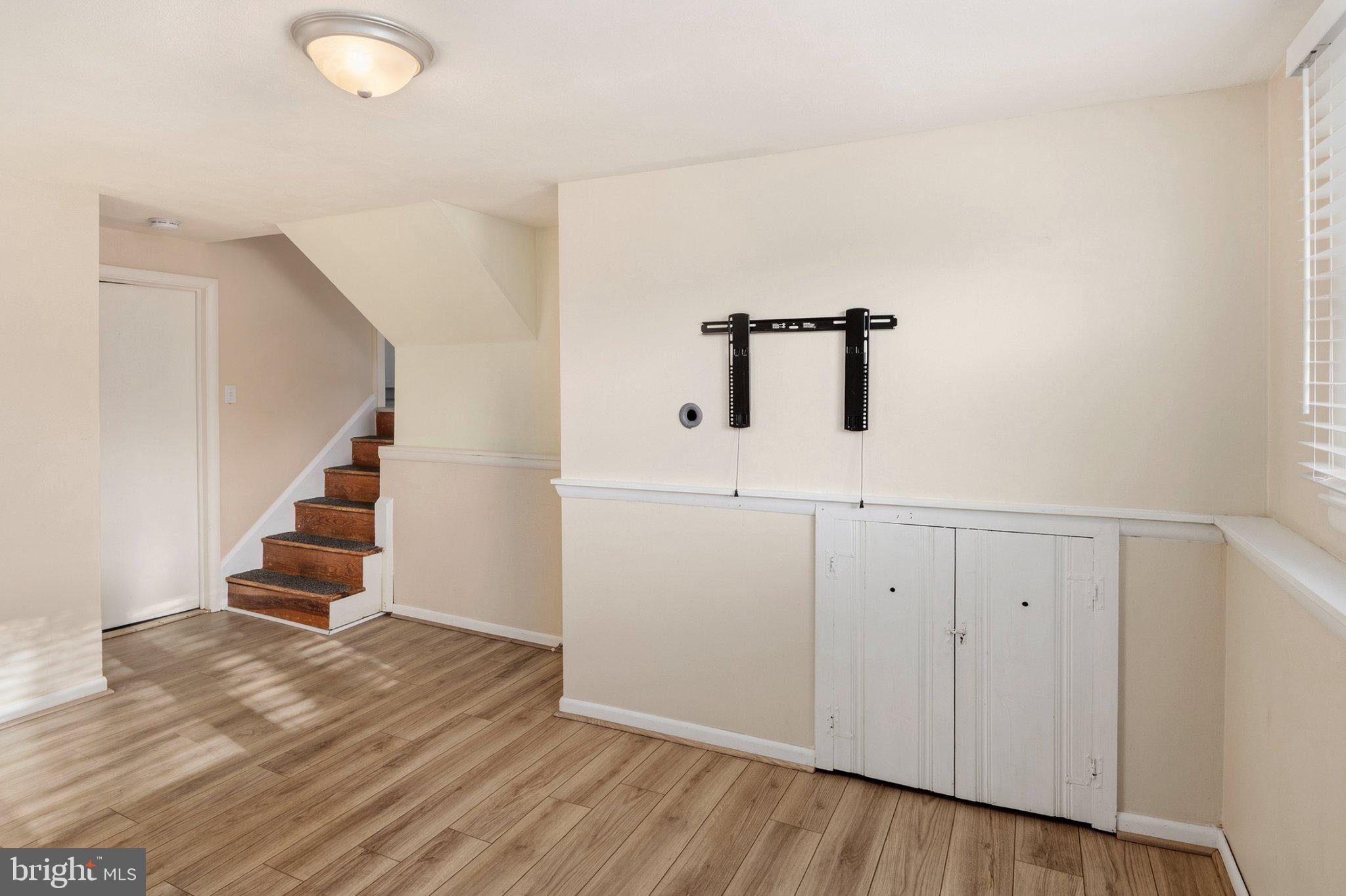 312 Orley Road Catonsville, MD 21228 - Photo 21 of 36 Family Room (alt view)