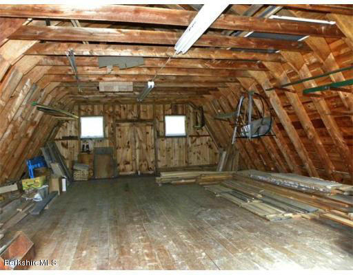 43 Swamp Road Heath, MA 01346 - Photo 22 of 26 S4-barn