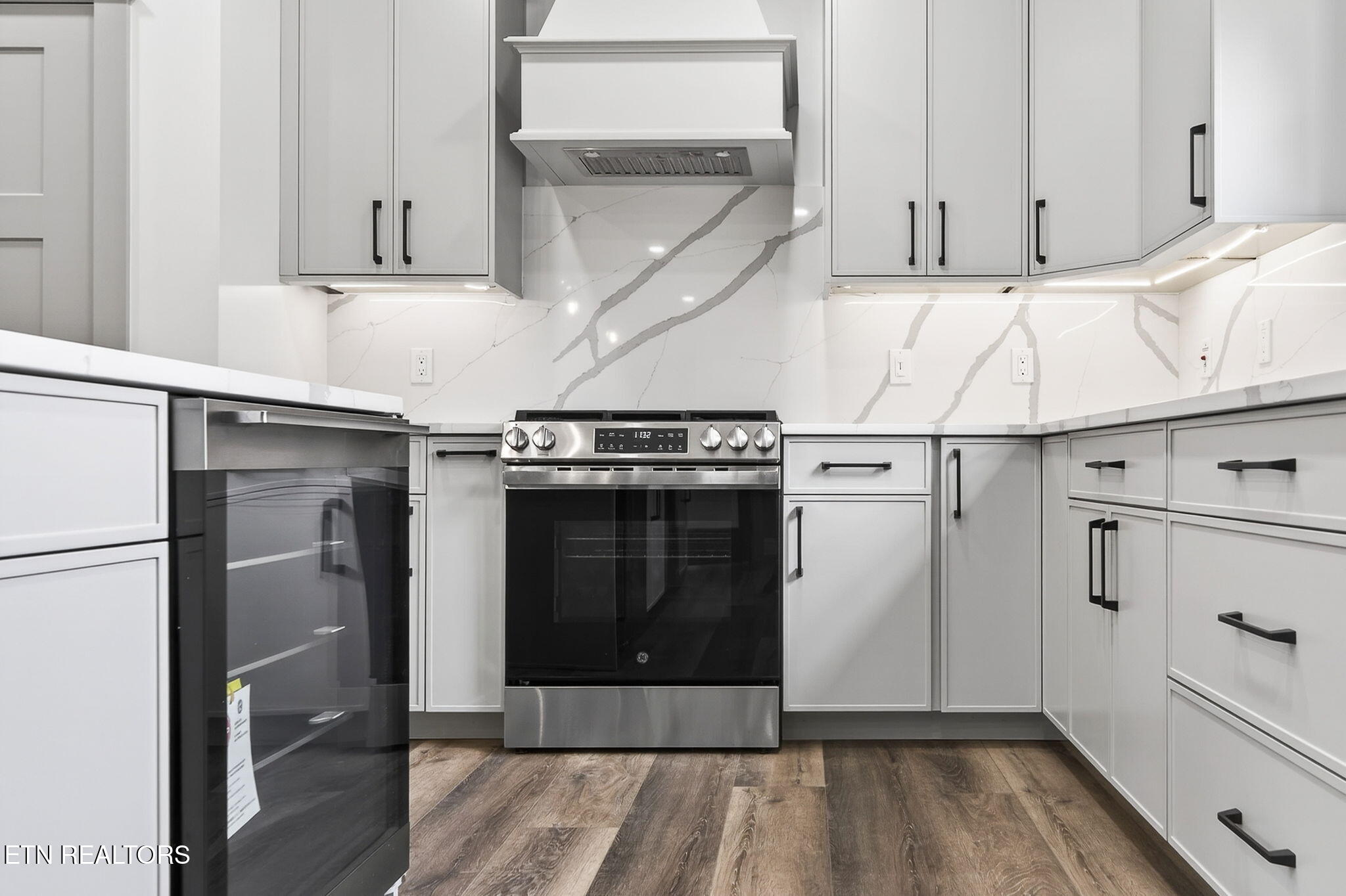 154 Hawes Circle Crossville, TN 38558 - Photo 13 of 37 20-web-or-mls-154 Hawes Cir FFG_096_TNPC