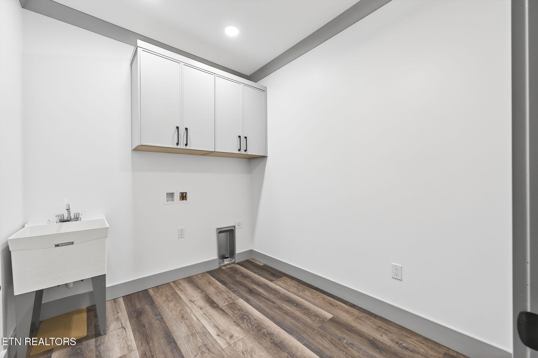 154 Hawes Circle Crossville, TN 38558 - Photo 17 of 37 26-web-or-mls-154 Hawes Cir FFG_126_TNPC