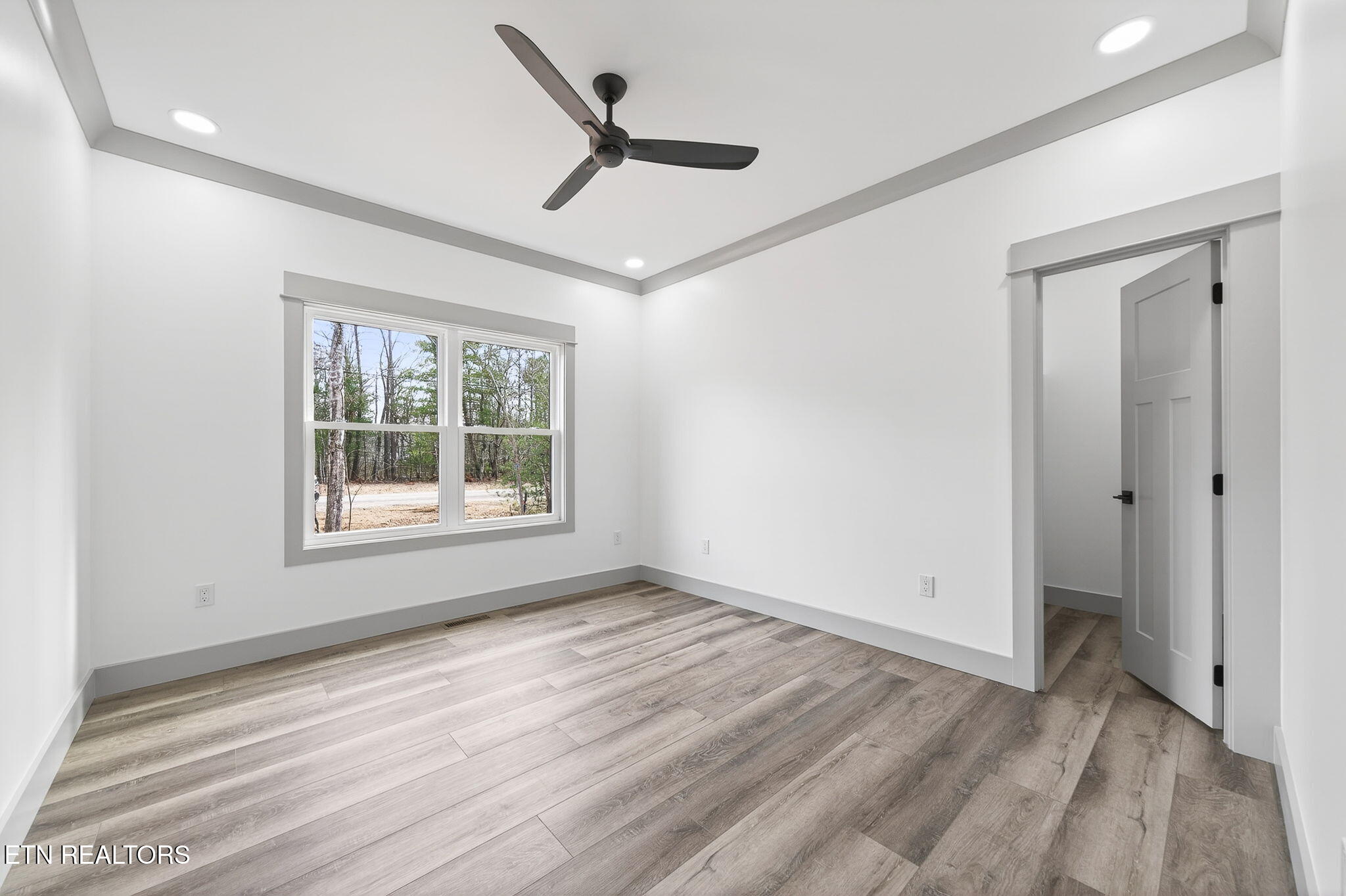 154 Hawes Circle Crossville, TN 38558 - Photo 26 of 37 37-web-or-mls-154 Hawes Cir FFG_182_TNPC