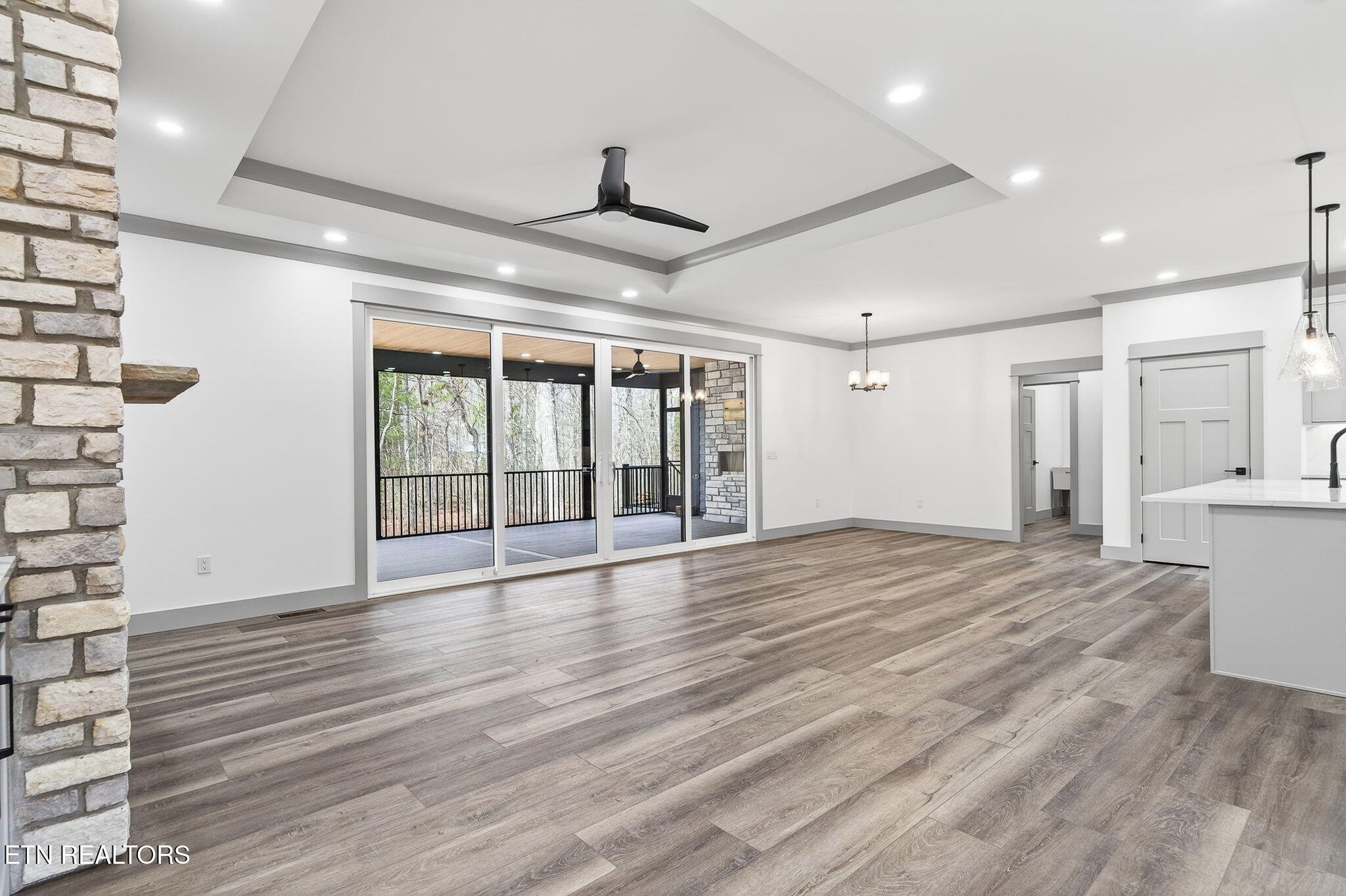 154 Hawes Circle Crossville, TN 38558 - Photo 4 of 37 3-web-or-mls-154 Hawes Cir FFG_011_TNPC