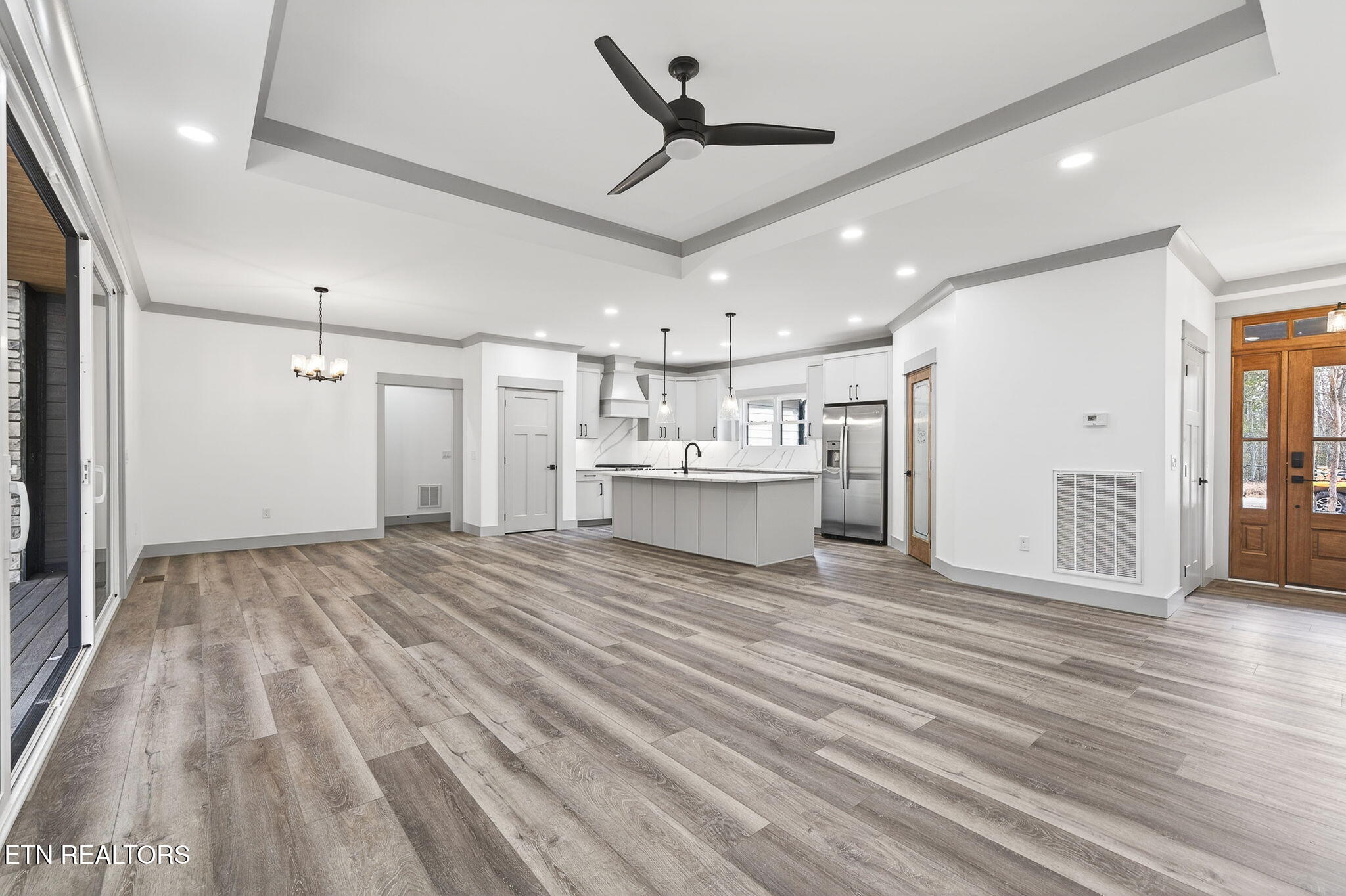 154 Hawes Circle Crossville, TN 38558 - Photo 9 of 37 15-web-or-mls-154 Hawes Cir FFG_071_TNPC