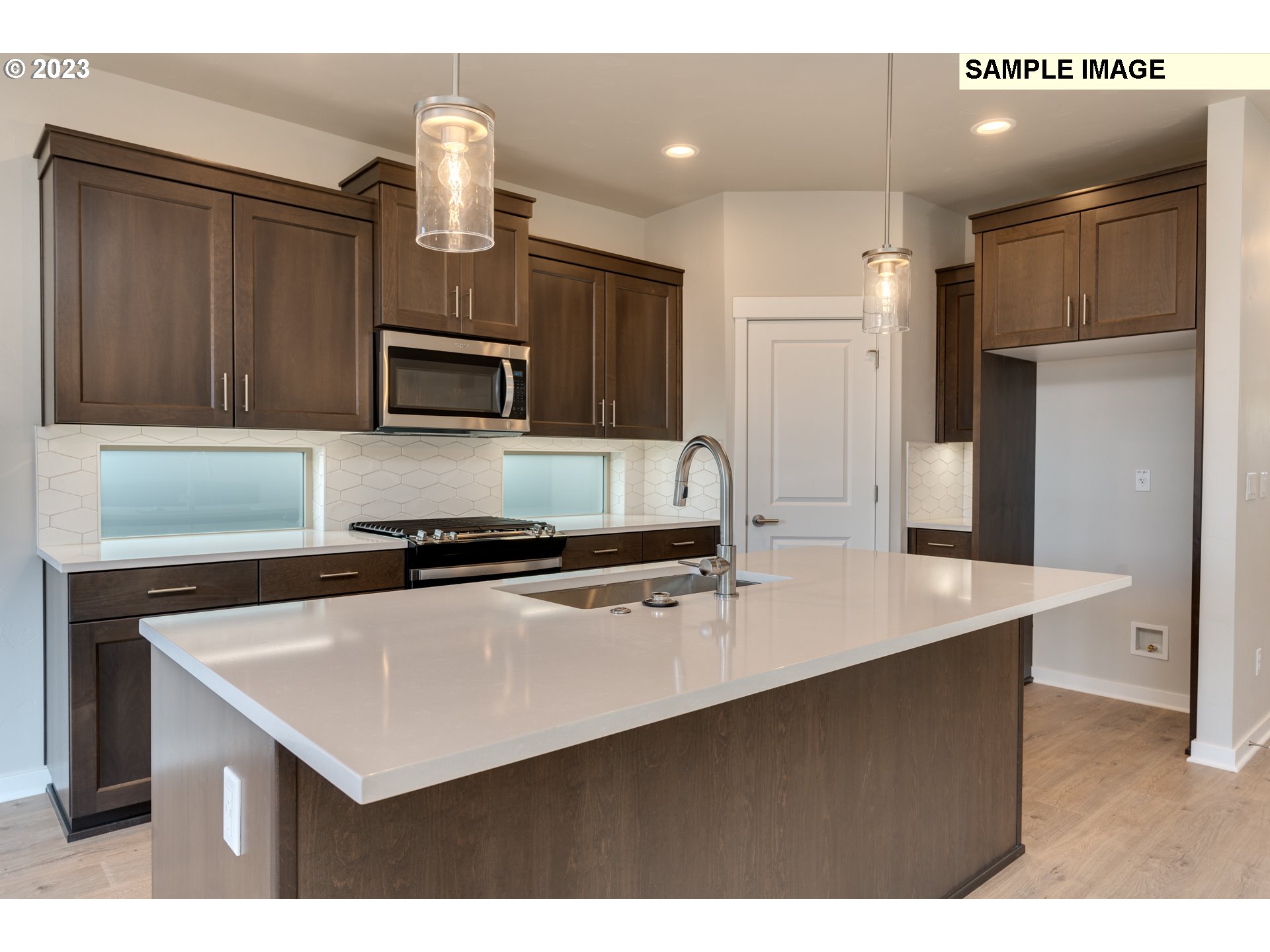 3718 South Arwana Lane Ridgefield, WA 98642 - Photo 5 of 13 Gallery Image 5