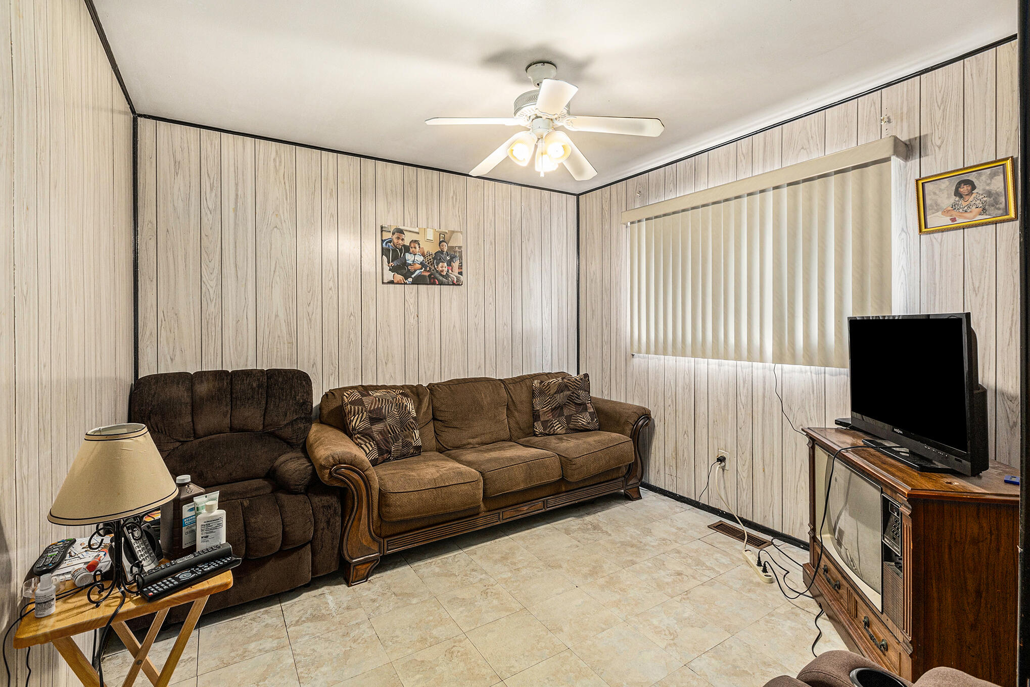 3831 Spring Hill Avenue Inkster, MI 48141 - Photo 12 of 25 012_mg_2663