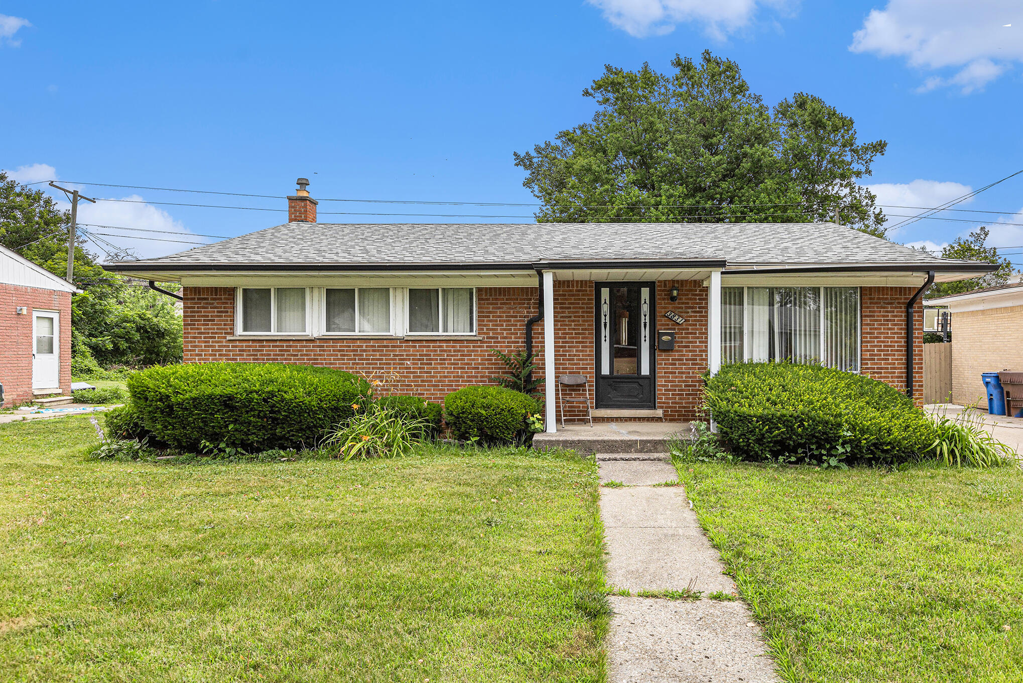 3831 Spring Hill Avenue Inkster, MI 48141 - Photo 2 of 25 001_mg_2710