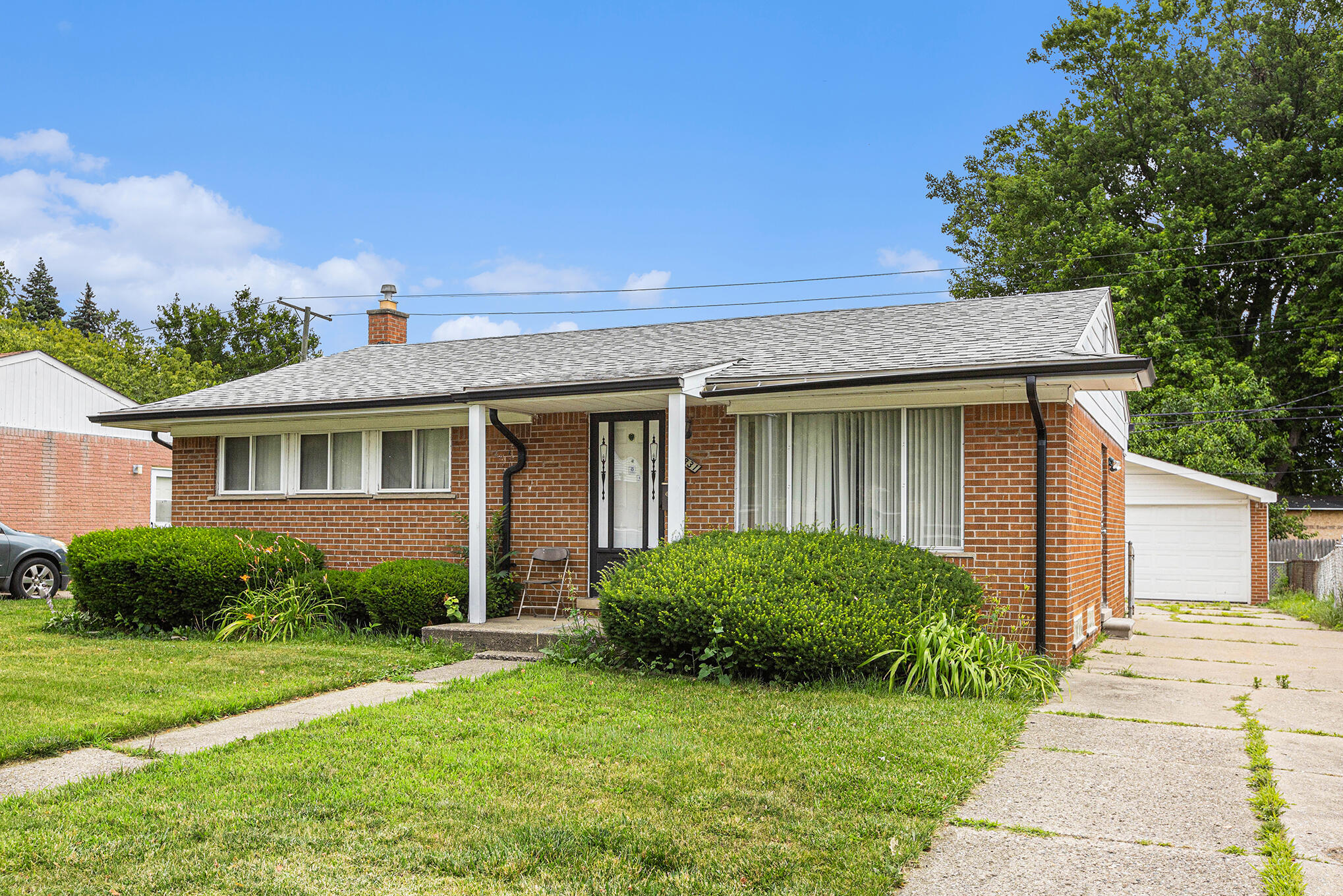 3831 Spring Hill Avenue Inkster, MI 48141 - Photo 4 of 25 004_mg_2714