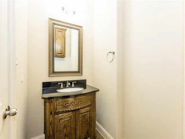 $2,900 | 3532 Danbury Lane, Plano, TX 75074