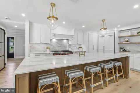 $2,295,000 | 2577 Wayland Road, Berwyn, PA 19312