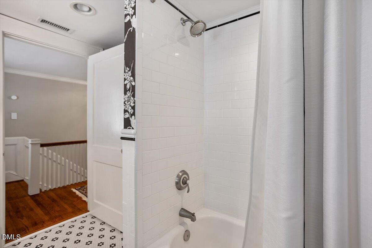 2605 Lochmore Drive Raleigh, NC 27608 - Photo 32 of 40