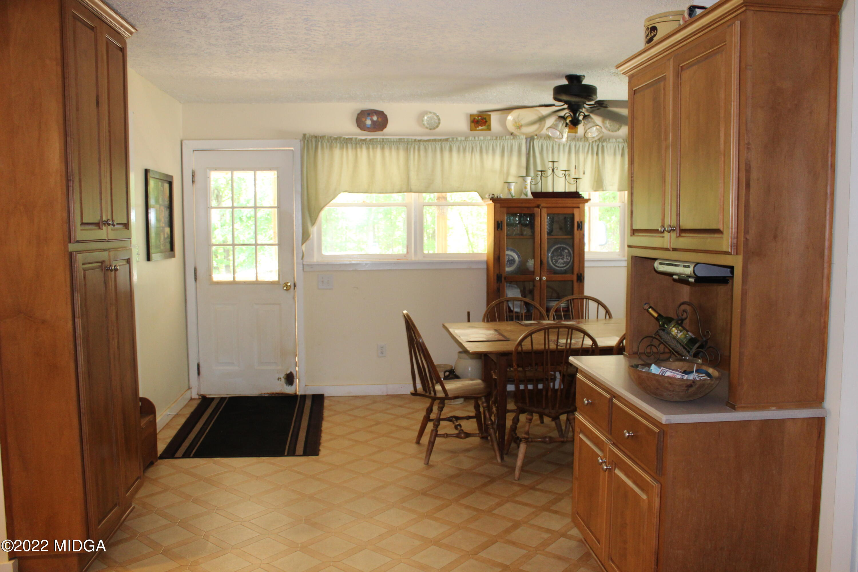 1541 Hopewell Road Forsyth, GA 31029 - Photo 8 of 21 8