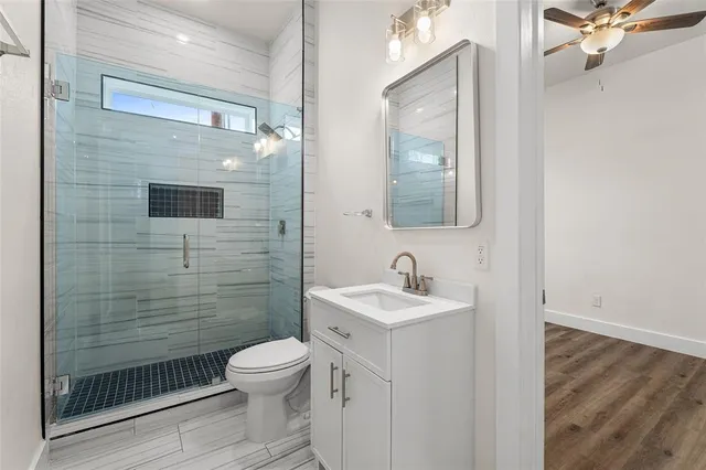 $695,000 | 400 South Henderson Avenue, Dallas, TX 75223